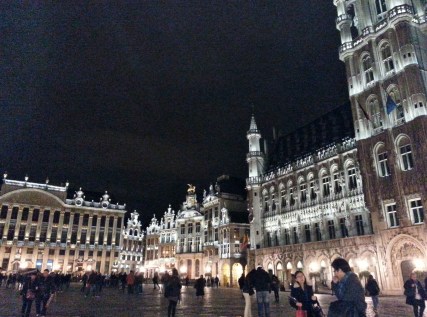 10-22-15-brussels-grand-place-at-night