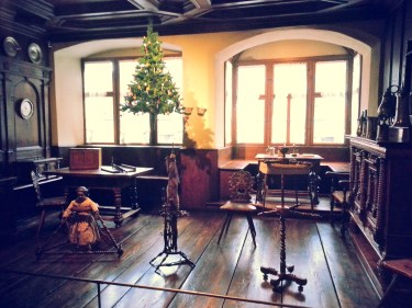 11-30-15-alsatian-living-room-at-musee-alsacien-strasbourg