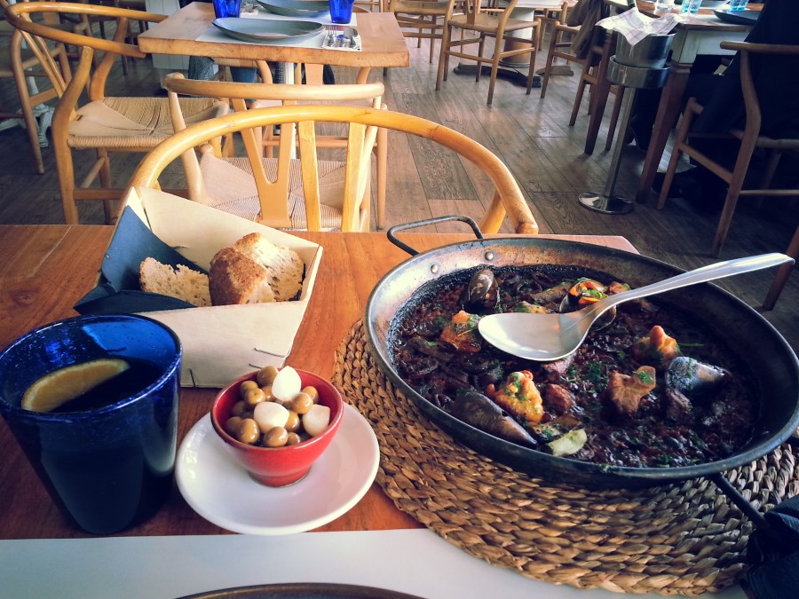 16-02-10-barcelona-paella-and-vermouth-for-lunch