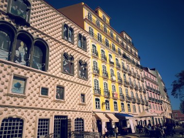 16-02-15-lisbon-alfama-district