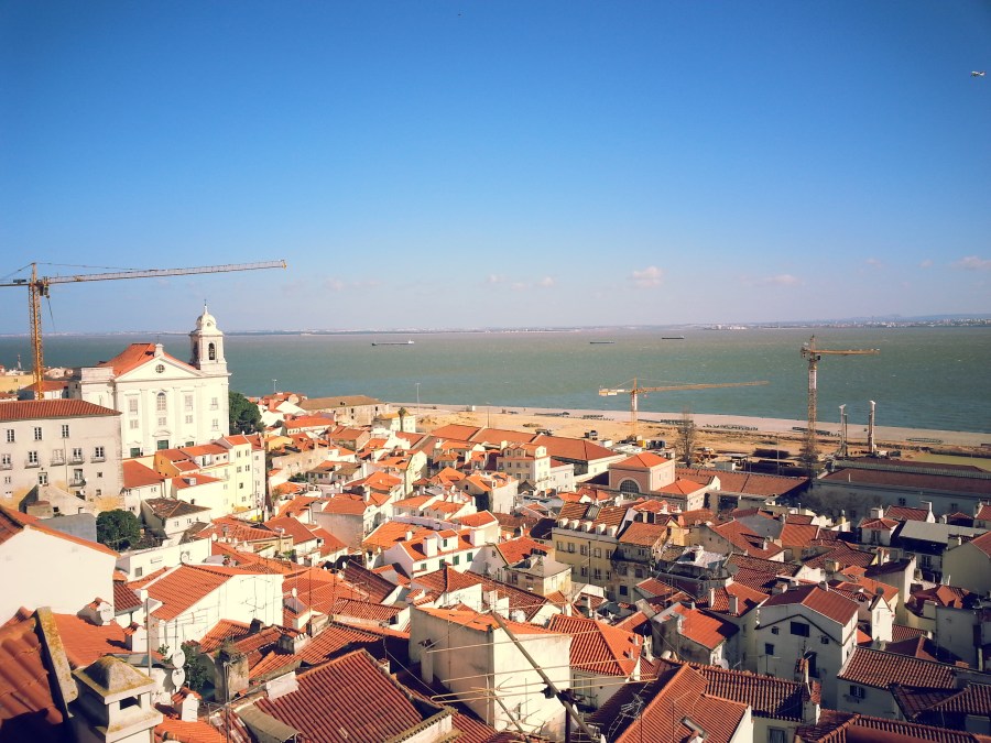 16-02-15-lisbon-miradouro-santa-luzia