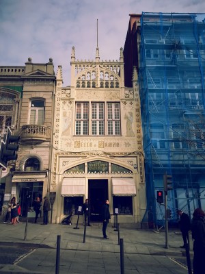 16-02-19-porto-lello-and-irmao-bookstore