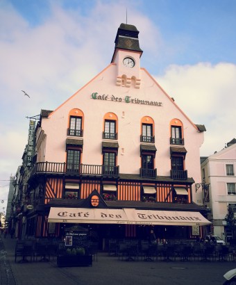 11-8-15 Café des Tribunaux (Dieppe)