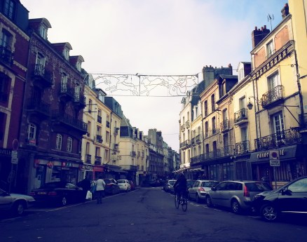 11-8-15 Near Église St-Jacques (Dieppe)